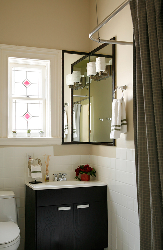 bathroom, modern bathroom, contemporary bathroom, corner mirror, san francisco interior design, contemporary design, 